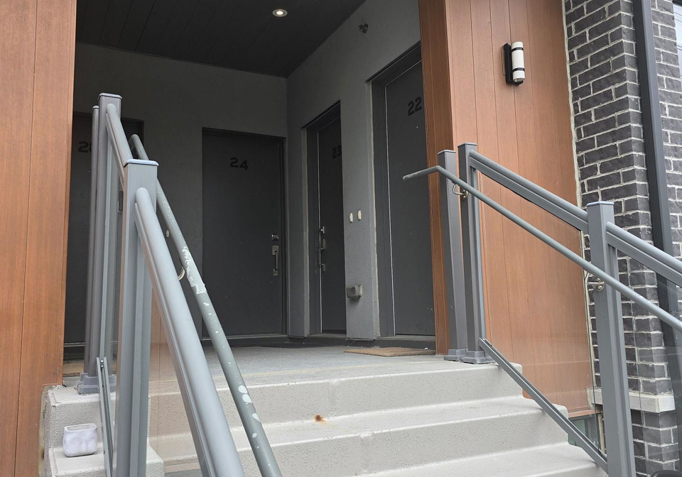 680-atwater-avenue-mississauga-ontario-w13236914