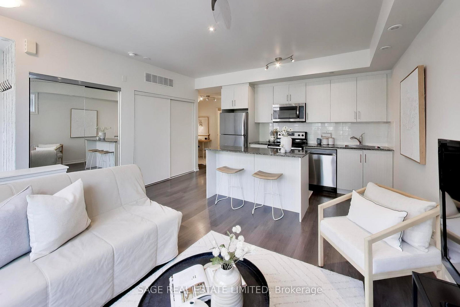 130-long-branch-avenue-etobicoke-ontario-w13237008