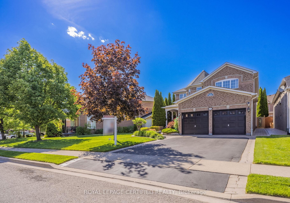 141-vintage-gate-brampton-ontario-w13237030