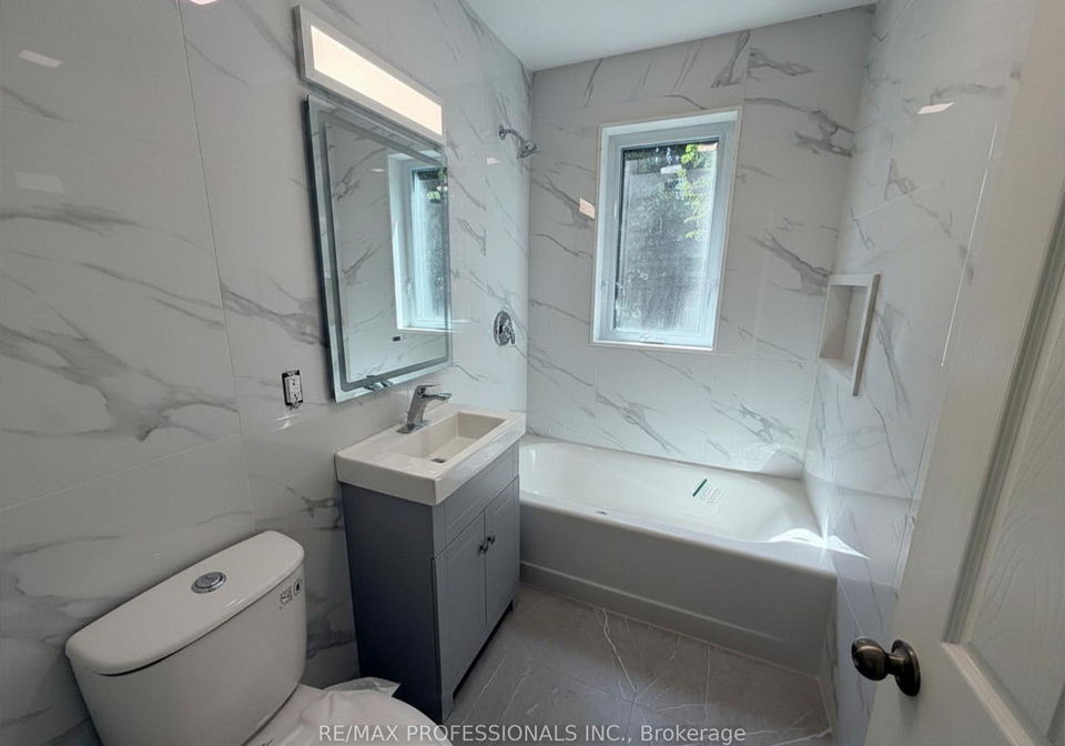 32-heman-street-etobicoke-ontario-w13237080