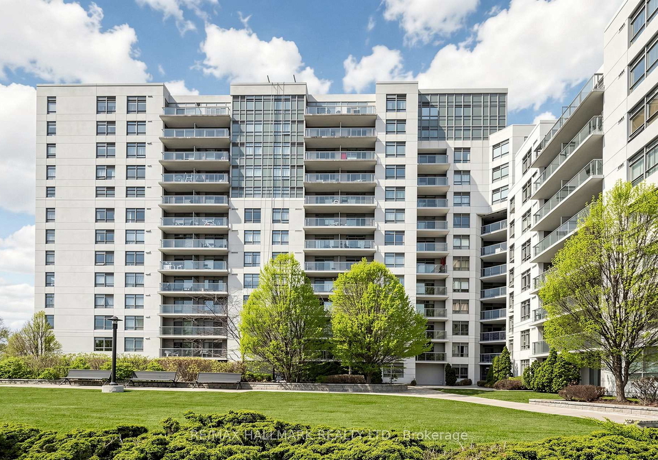 812-lansdowne-avenue-toronto-ontario-w13237156
