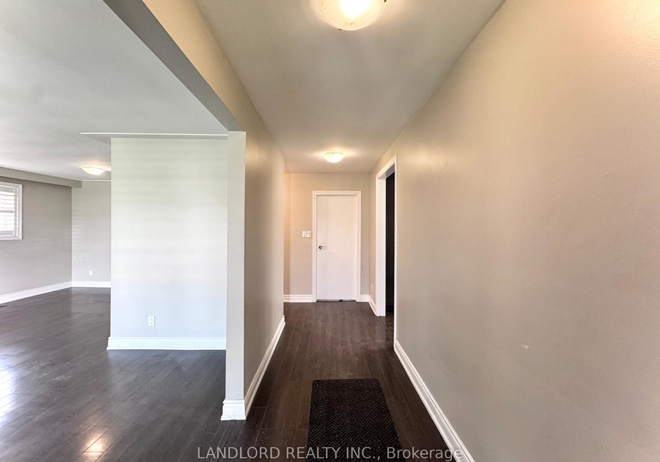 1130-melton-drive-mississauga-ontario-w13237402