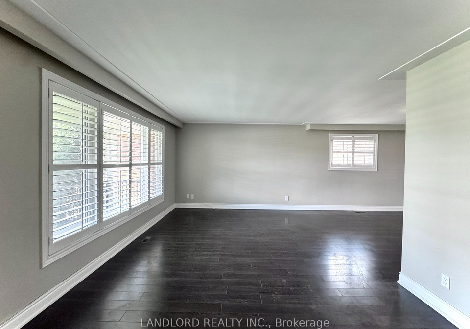 1130-melton-drive-mississauga-ontario-w13237402