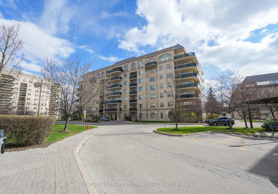 8-dayspring-circle-brampton-ontario-w13237440