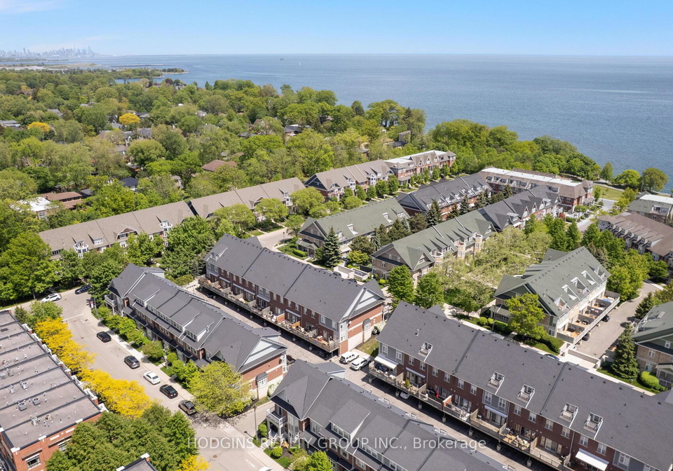 136-st-lawrence-drive-mississauga-ontario-w13237632