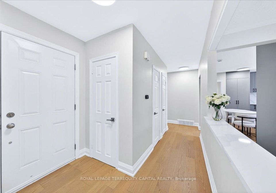 65-glenmanor-drive-oakville-ontario-w13237694