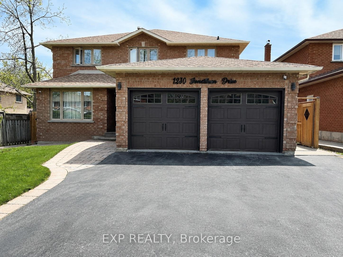 1230-jonathan-drive-oakville-ontario-w13237762