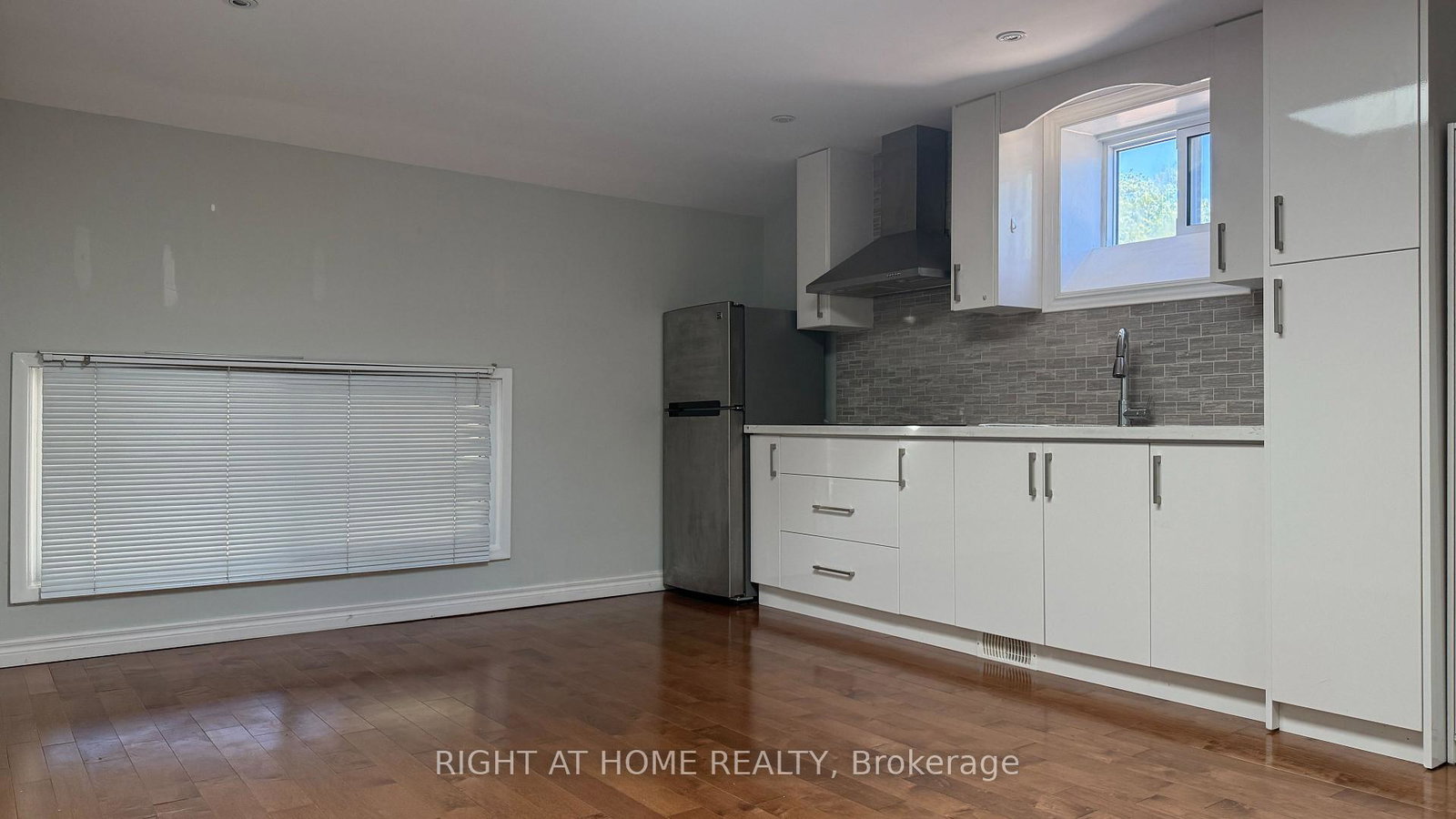 1088-pearson-drive-oakville-ontario-w13237780