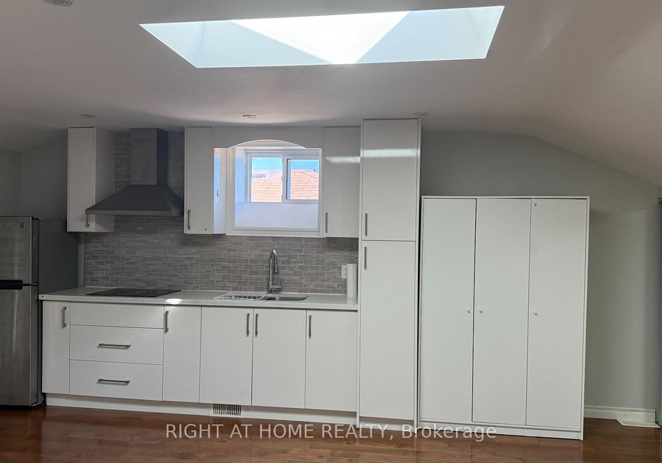 1088-pearson-drive-oakville-ontario-w13237780
