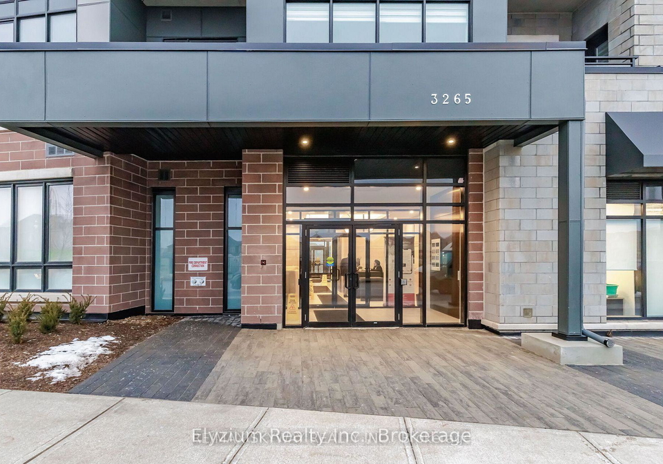 3265-carding-mill-trail-w-oakville-ontario-w13237820