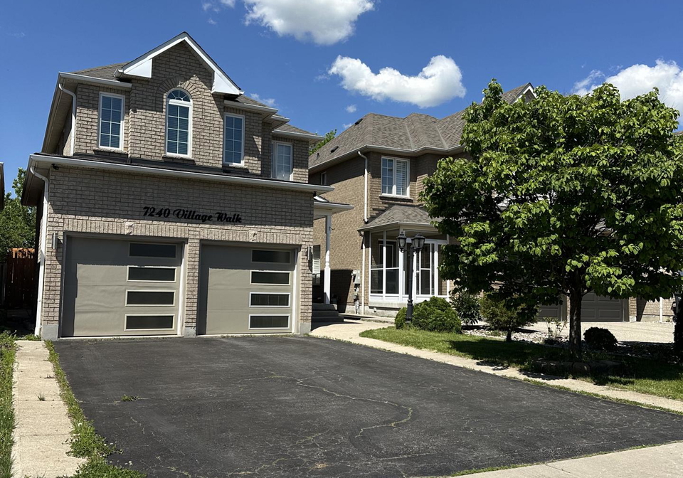 7240-village-walk-mississauga-ontario-w13237844