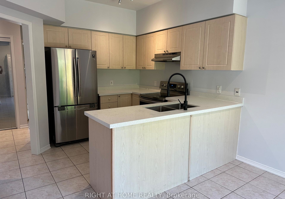 7240-village-walk-mississauga-ontario-w13237844