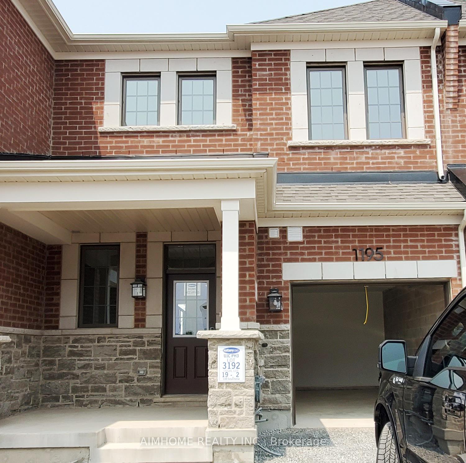 1195-tanbark-avenue-oakville-ontario-w13237850