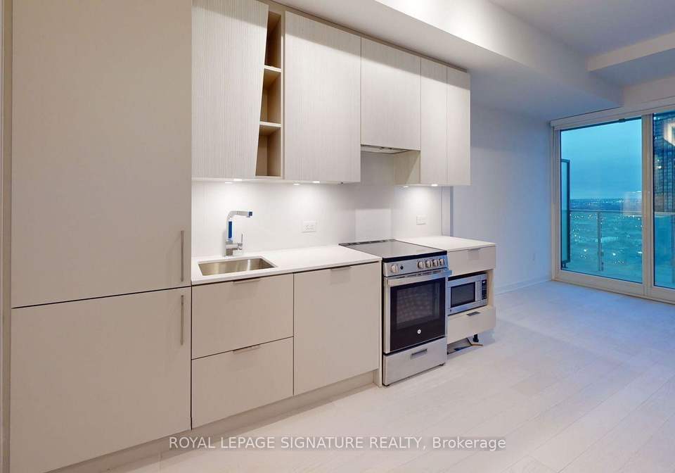 3900-confederation-parkway-mississauga-ontario-w13237930