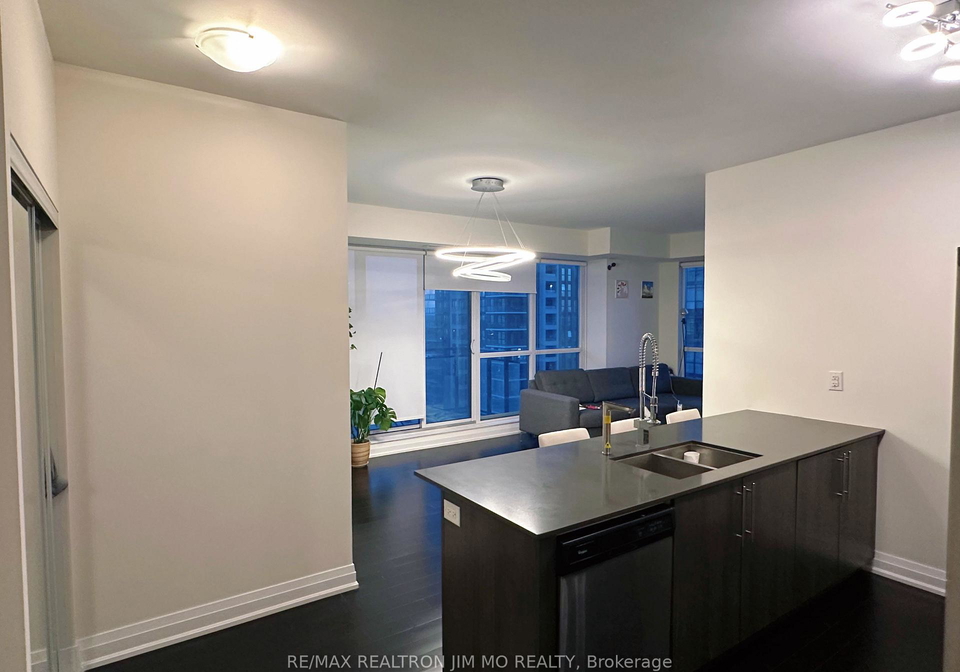 510-curran-place-mississauga-ontario-w13238242