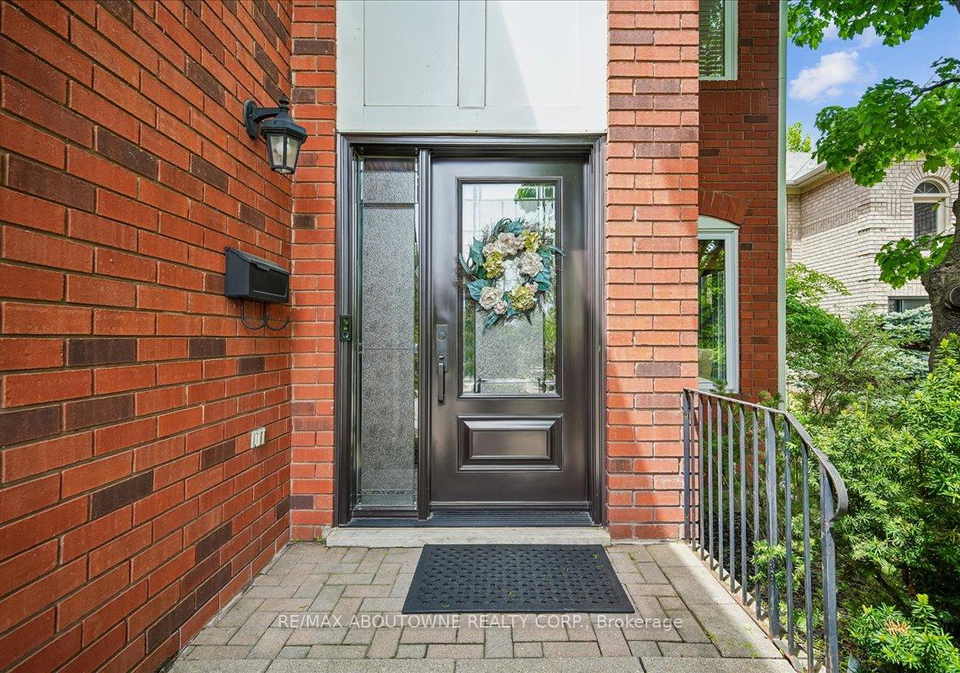 1053-old-oak-drive-oakville-ontario-w13238450