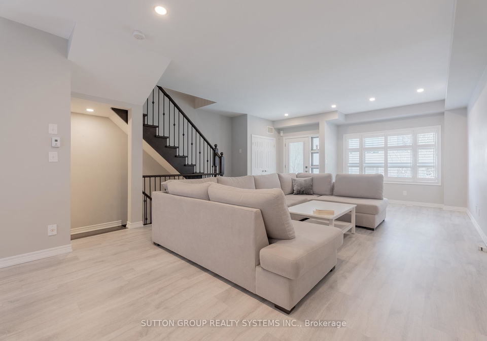 2460-prince-michael-drive-oakville-ontario-w13238894