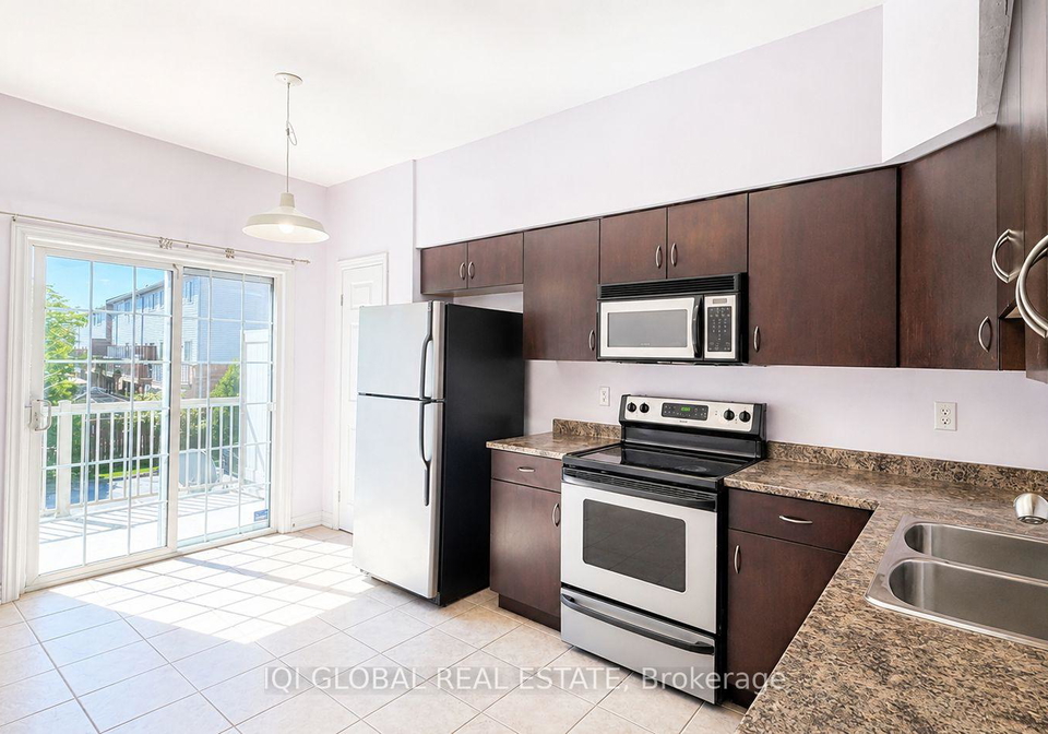 5053-bidwell-common-burlington-ontario-w13238904