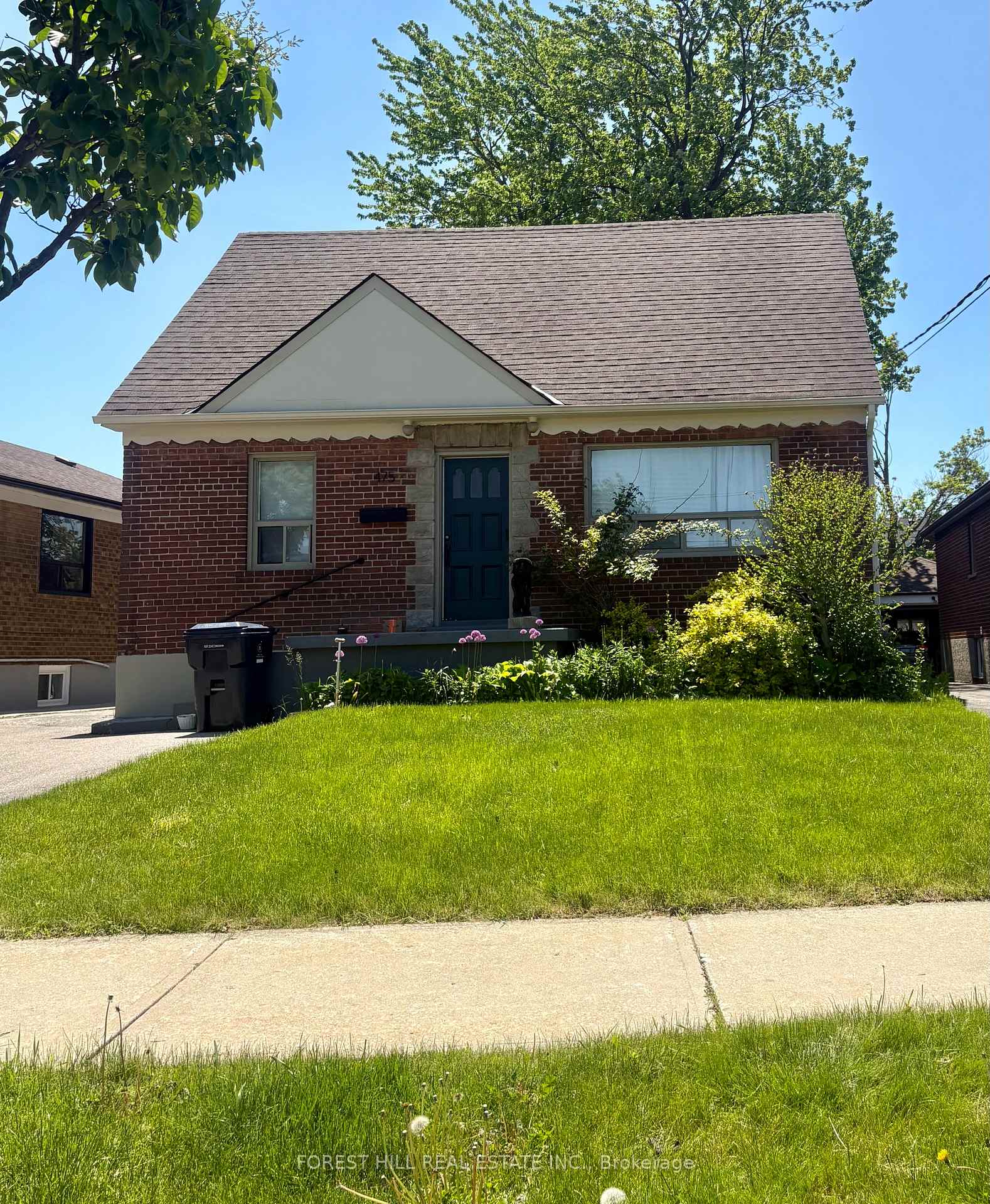 475-maple-leaf-drive-north-york-ontario-w13238974