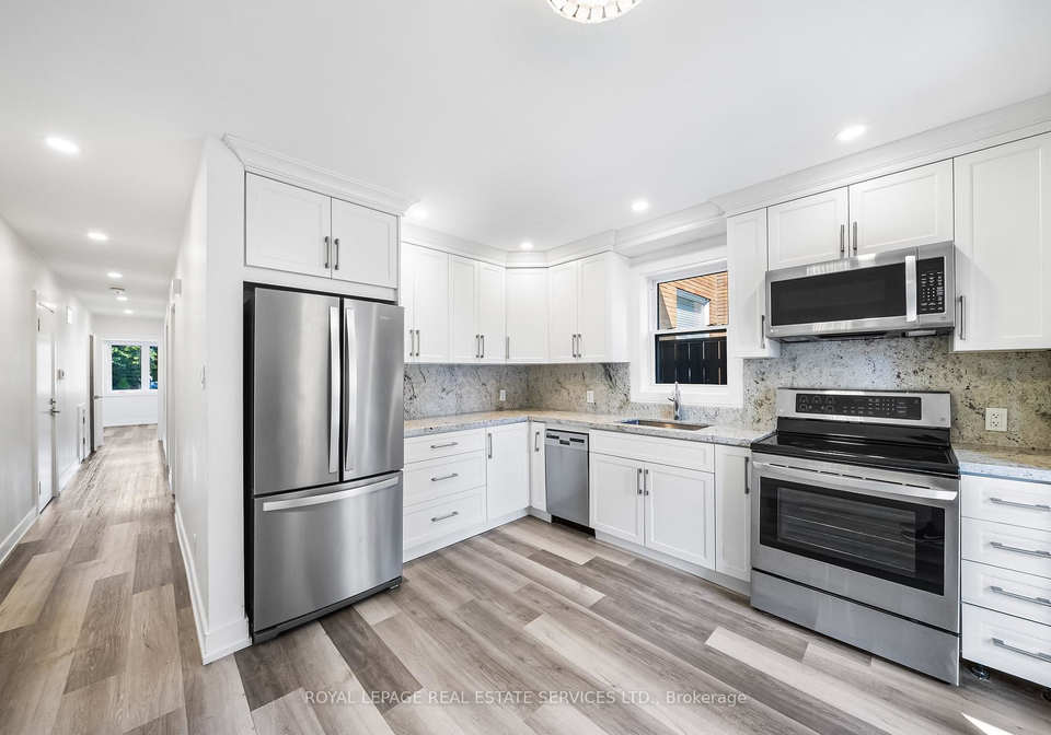 50-arcadian-circle-etobicoke-ontario-w13239222
