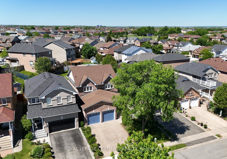 9-split-rail-road-brampton-ontario-w13239270