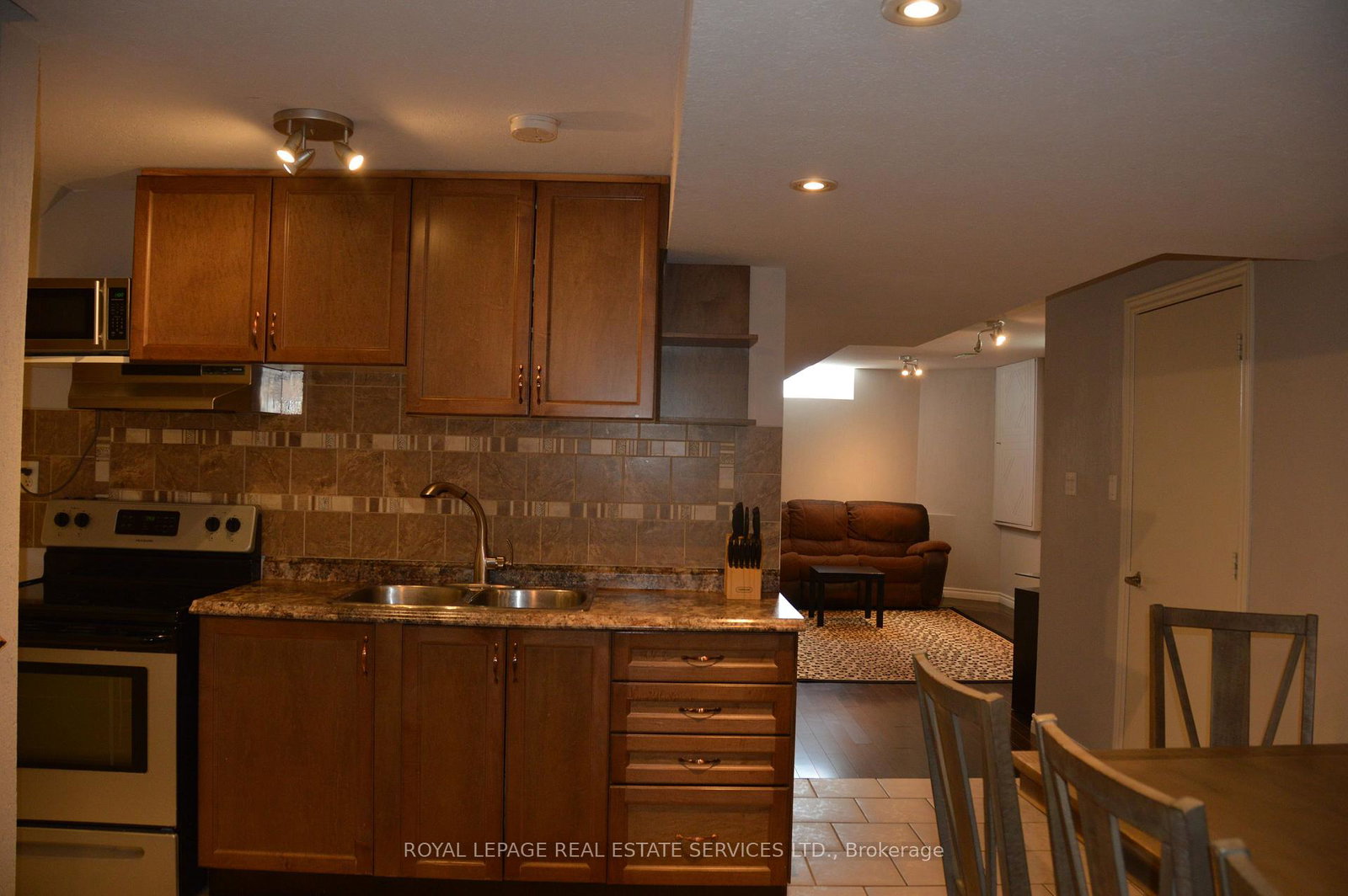 2692-north-ridge-trail-oakville-ontario-w13239356