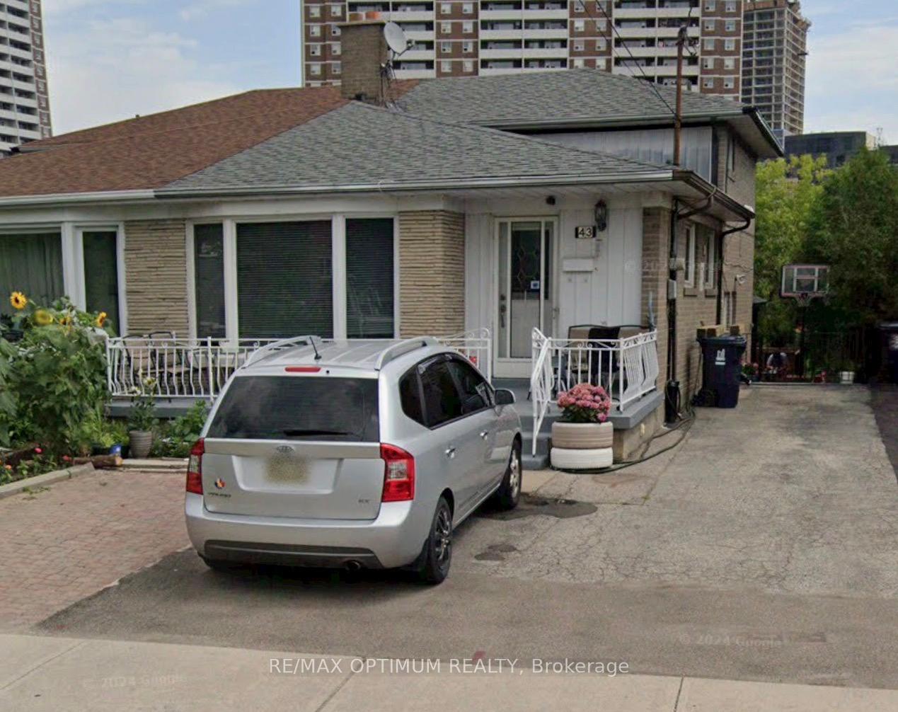 43-lindylou-road-york-ontario-w13239454