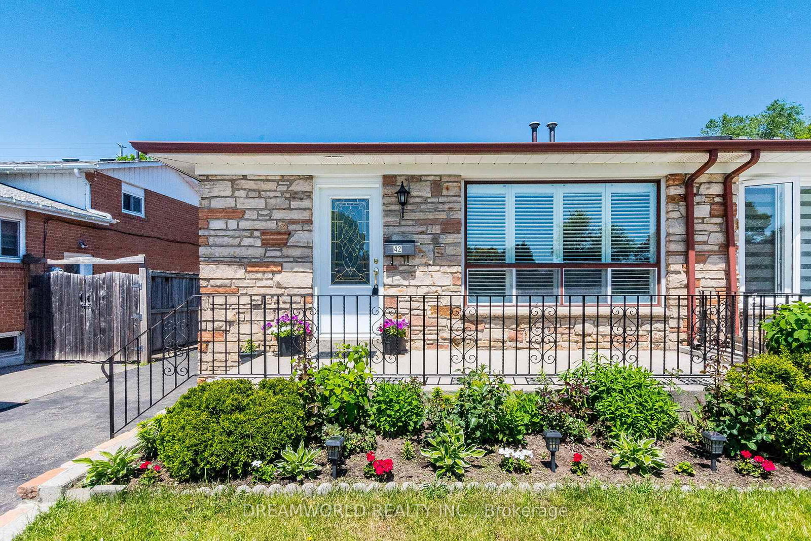 42-northwood-drive-brampton-ontario-w13239638