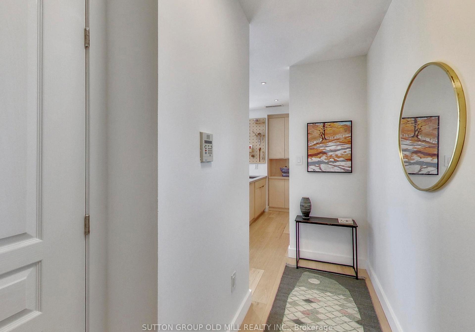 2495-dundas-street-w-toronto-ontario-w13239806