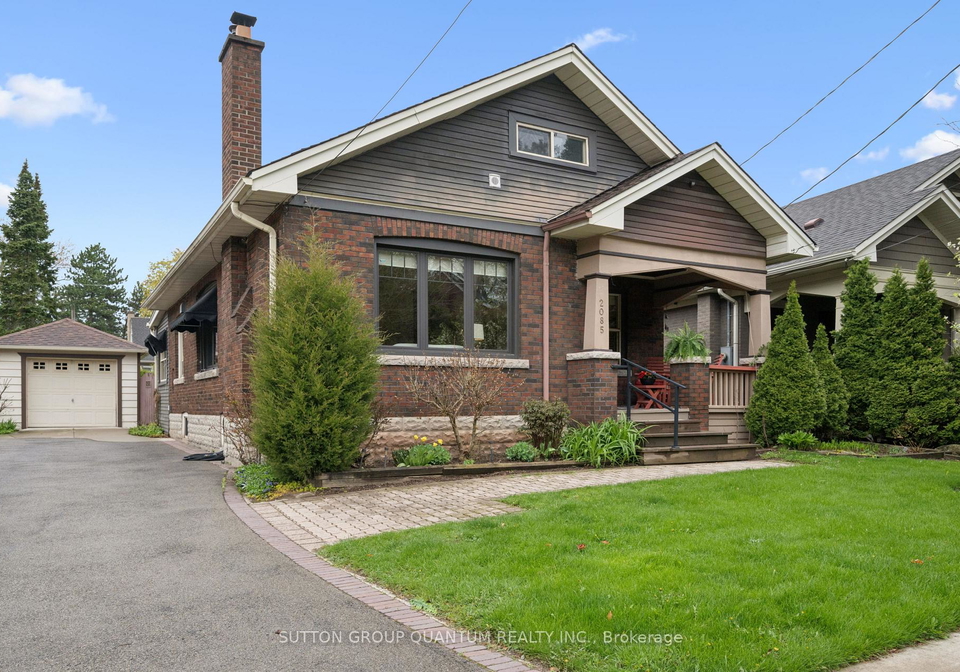 2085-emerald-crescent-burlington-ontario-w13239970