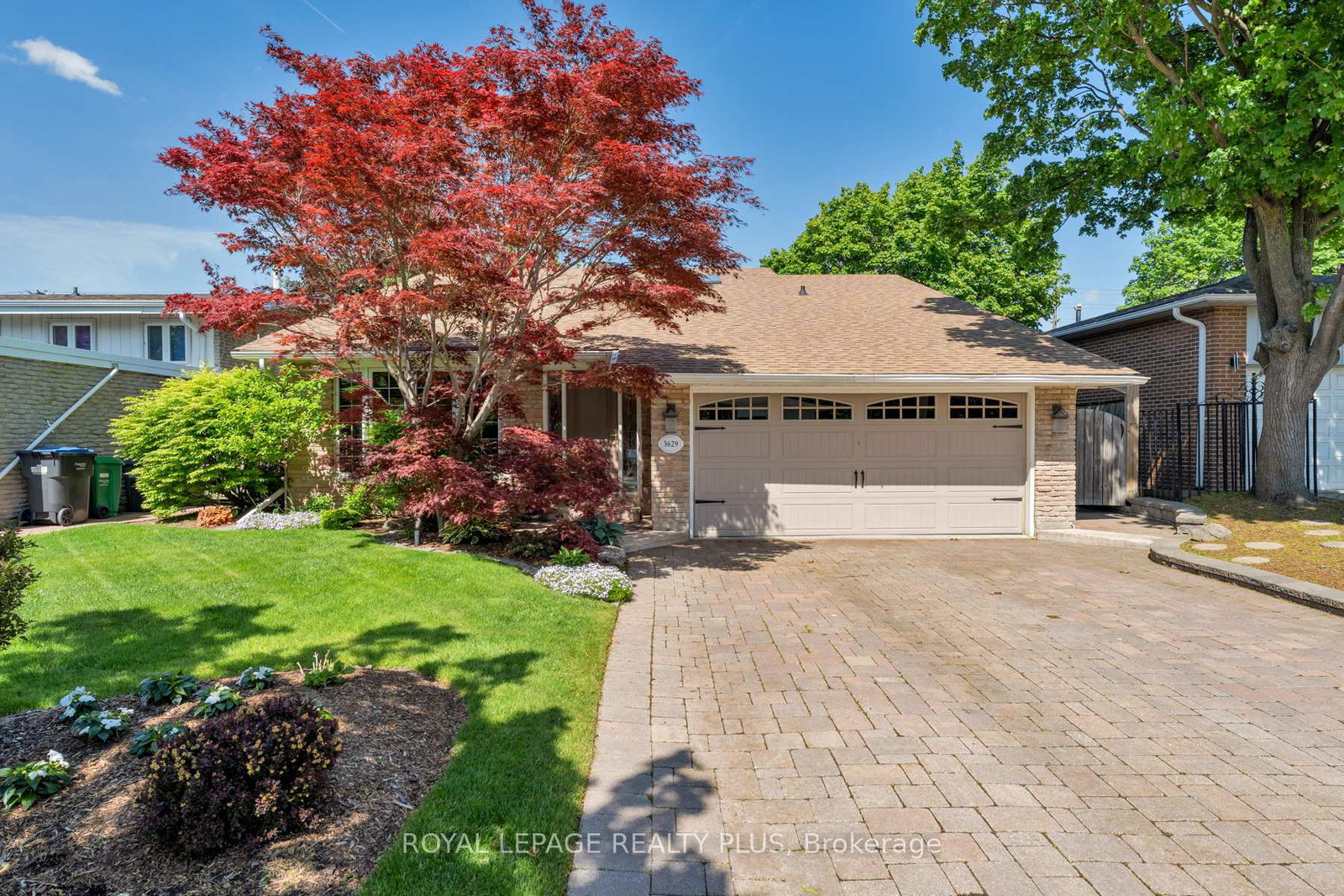3629-swirlingleaves-crescent-mississauga-ontario-w13240370