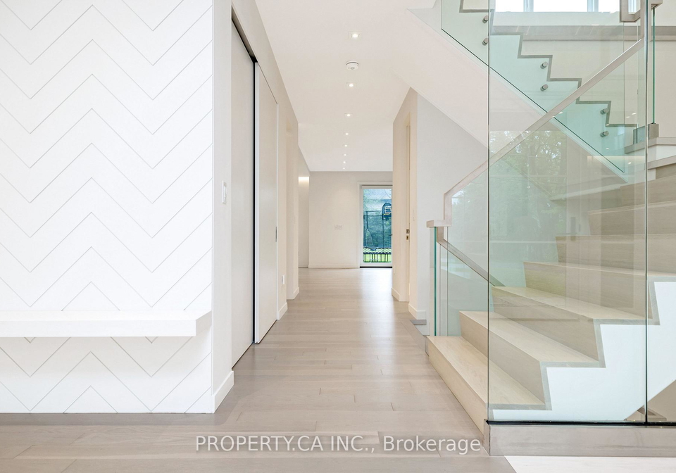 14-belvedere-drive-oakville-ontario-w13240388
