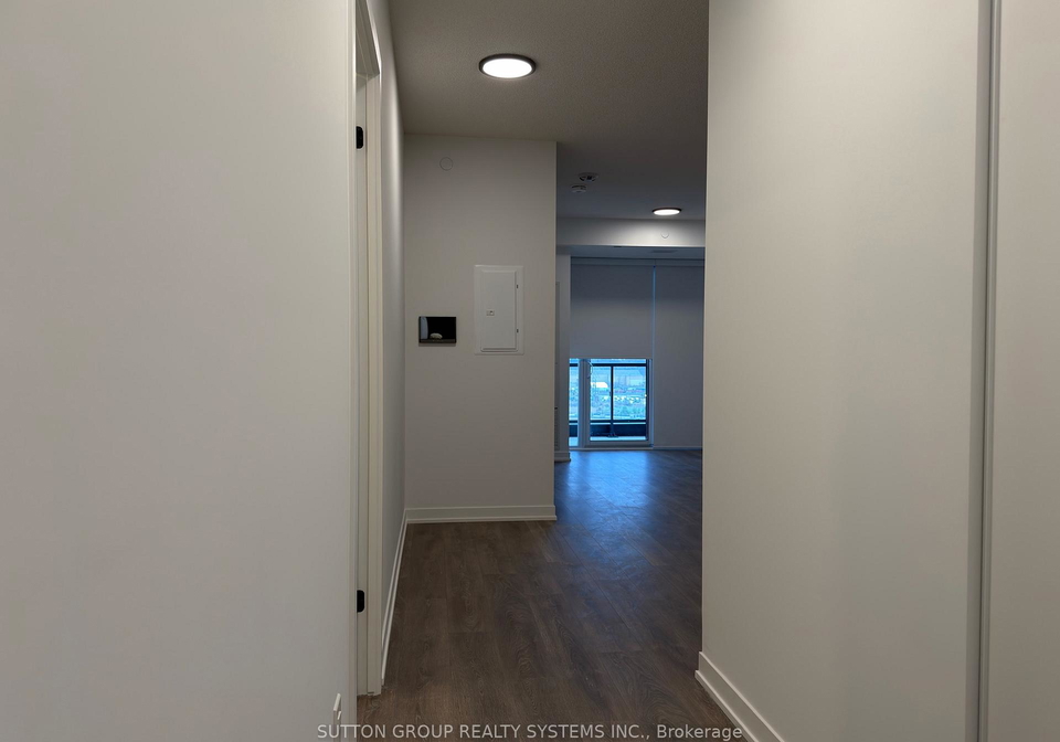 4878-powers-common-burlington-ontario-w13240390