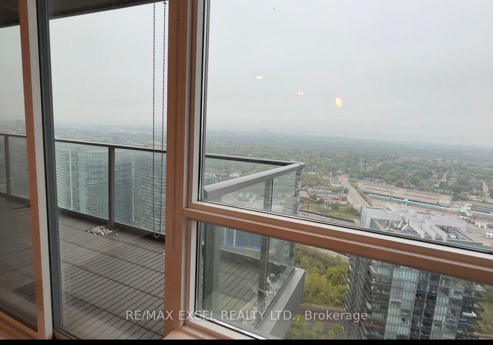 36-park-lawn-road-etobicoke-ontario-w13240480