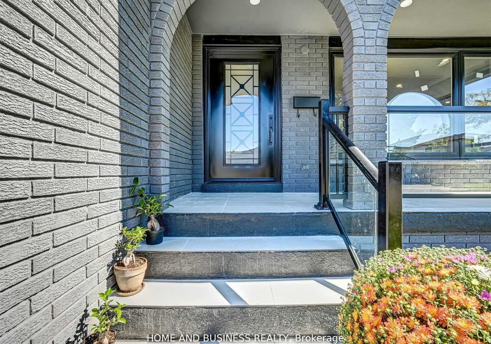 470-louis-drive-mississauga-ontario-w13240610