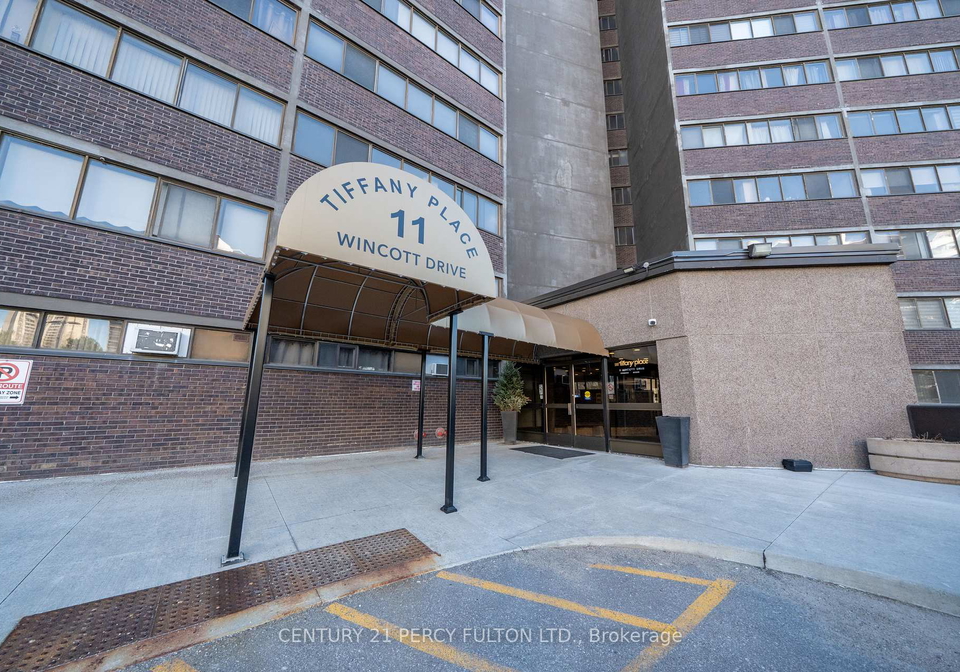 11-wincott-drive-etobicoke-ontario-w13240614