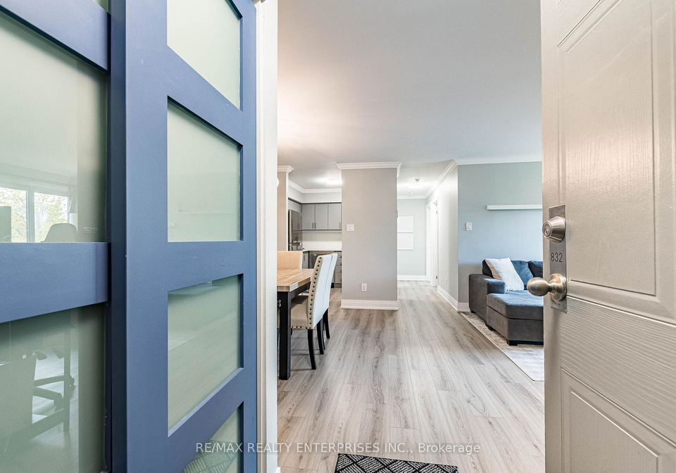 1508-pilgrims-way-oakville-ontario-w13240642