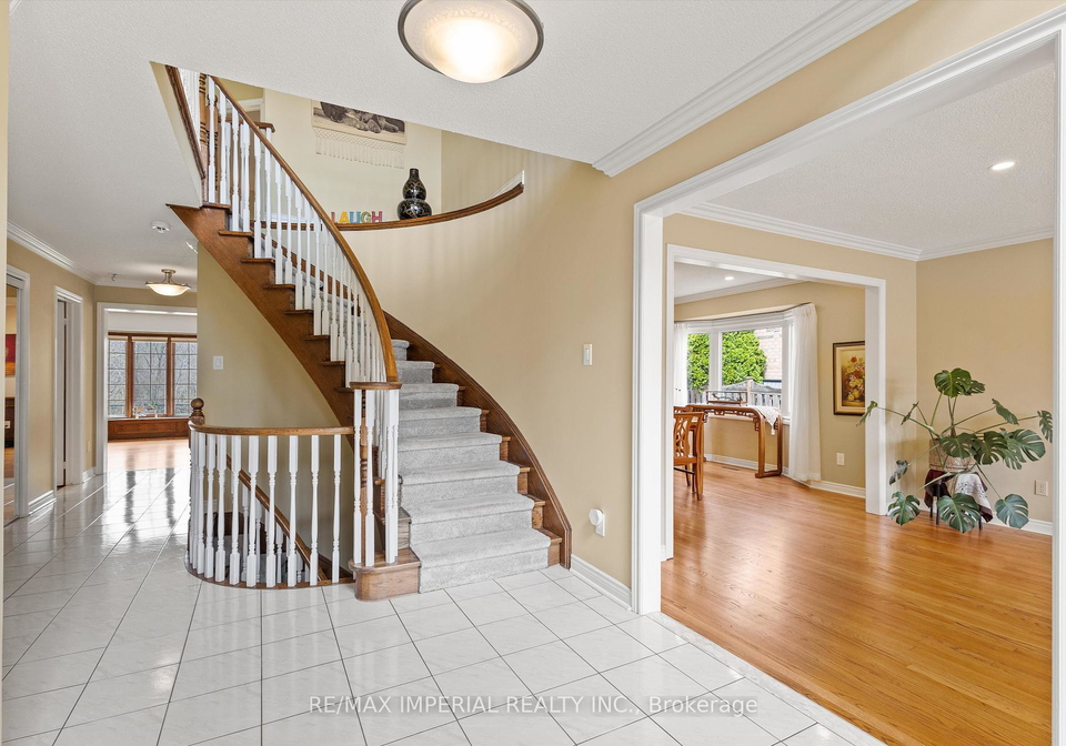 2044-schoolmaster-circle-oakville-ontario-w13240648