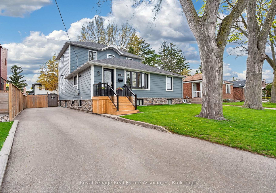 40-briarwood-avenue-mississauga-ontario-w13240780