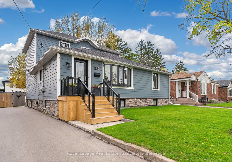 40-briarwood-avenue-mississauga-ontario-w13240780
