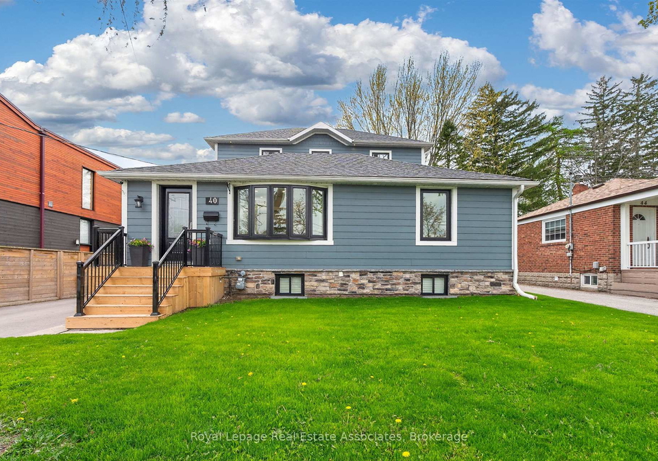 40-briarwood-avenue-mississauga-ontario-w13240780