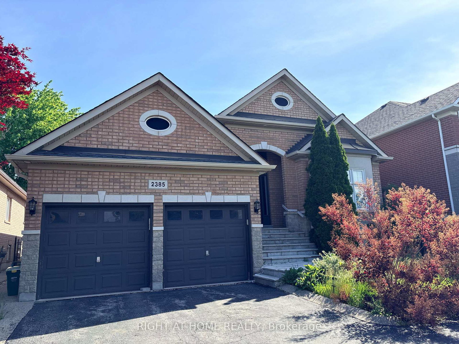 2385-eighth-line-oakville-ontario-w13241064