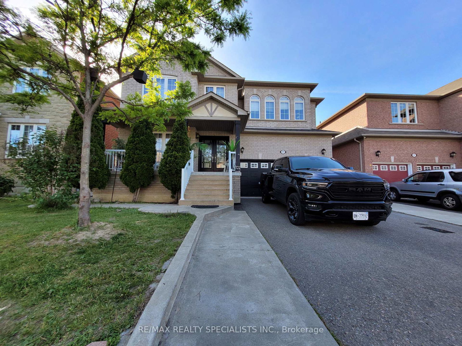 24-blazing-star-drive-brampton-ontario-w13241072