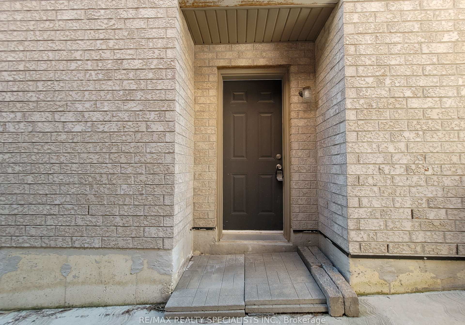 24-blazing-star-drive-brampton-ontario-w13241072