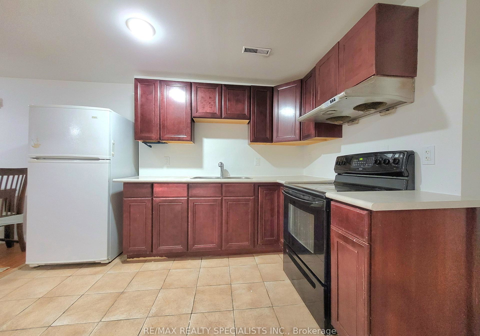 24-blazing-star-drive-brampton-ontario-w13241072