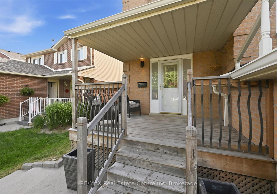 580-clover-park-crescent-milton-ontario-w13241140
