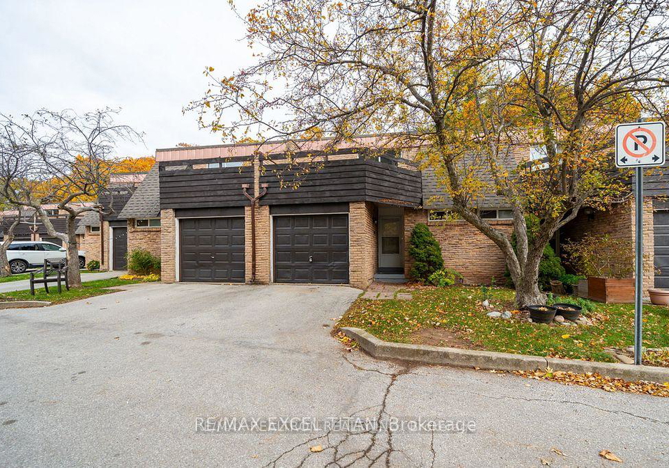 1285-white-oaks-oakville-ontario-w13241868