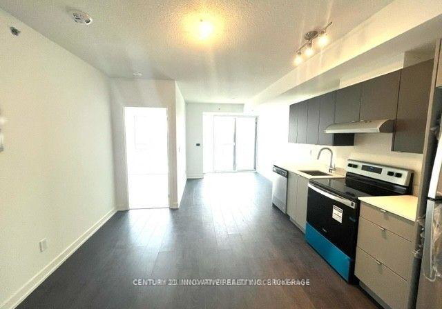 3200-dakota-common-burlington-ontario-w13242538