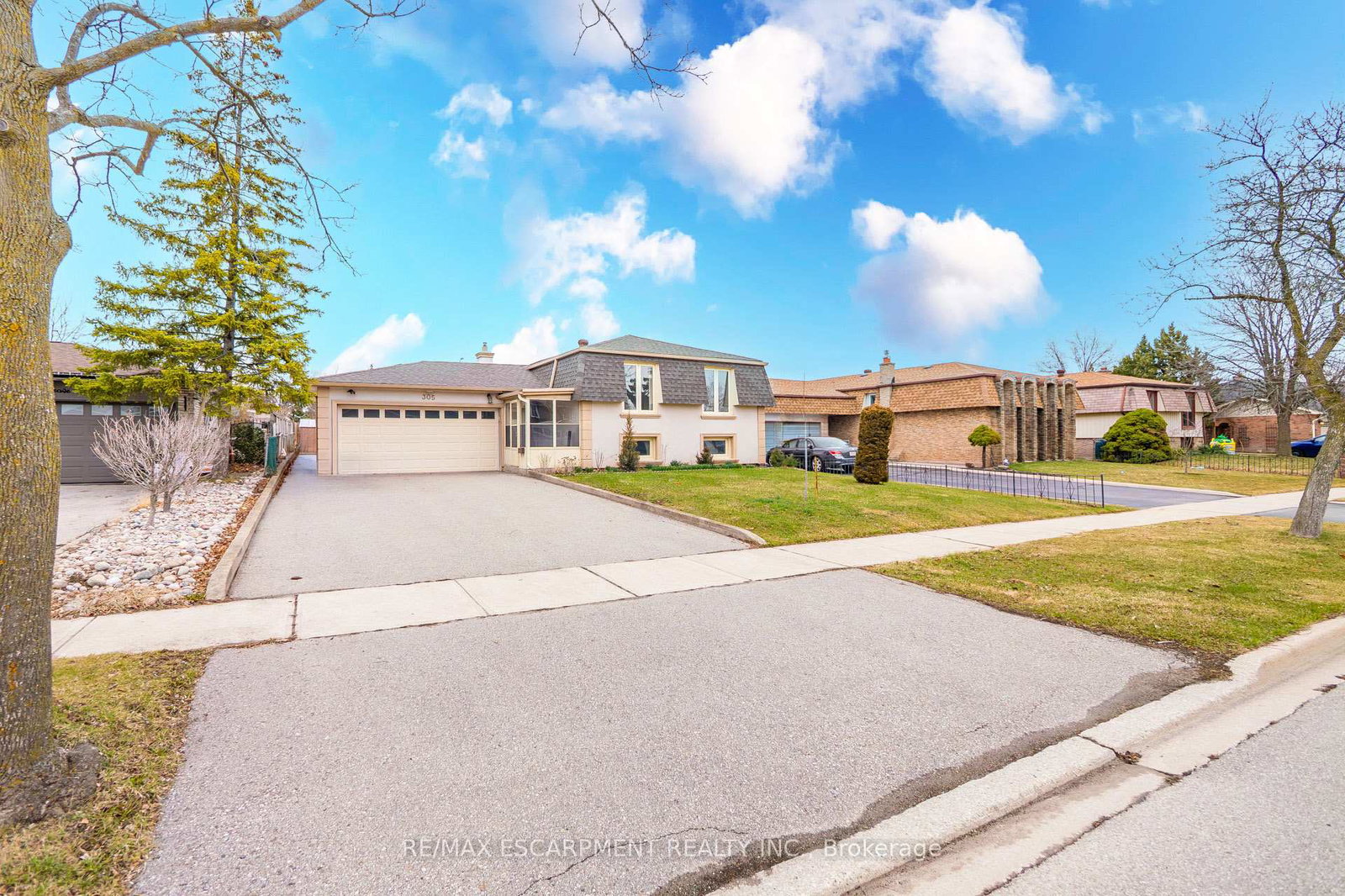 305-pinegrove-road-oakville-ontario-w13242540