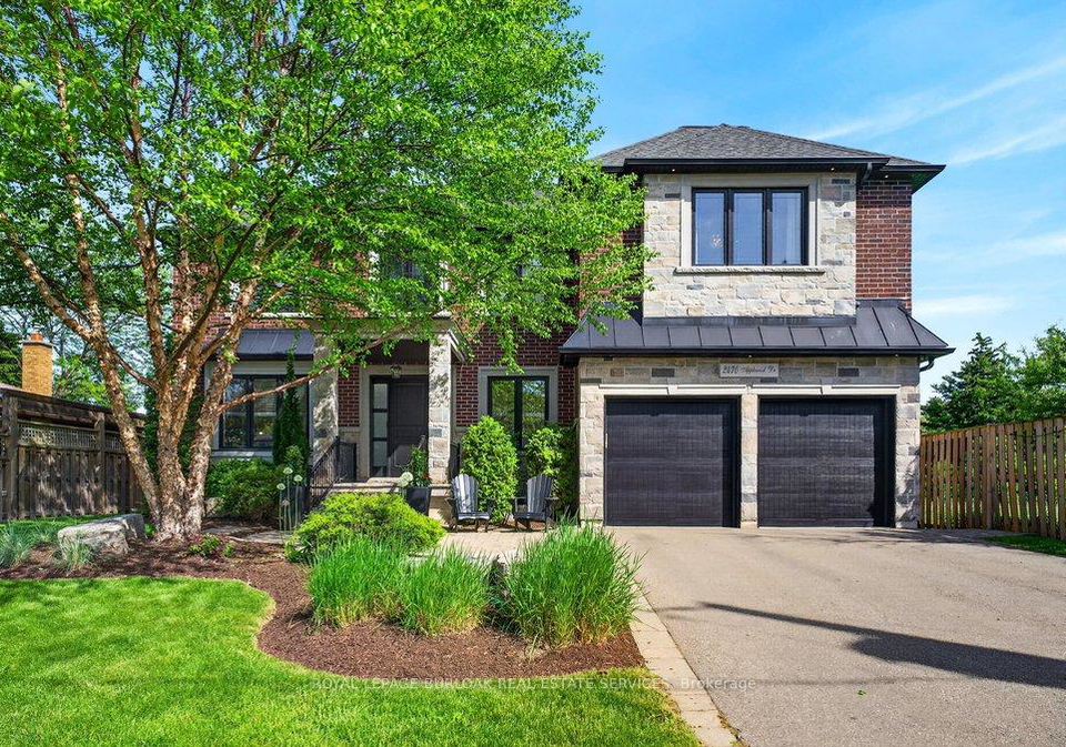 2470-applewood-drive-oakville-ontario-w13242662